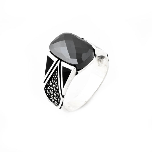 خاتم رجالي فضة مأكسد عيار 925 بحجر زركون اسود مستطيل مع احجار ماركزت ومينا سوداء بالجانبين BMR0100831